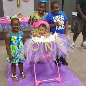 Meet your Posher, Phyllis